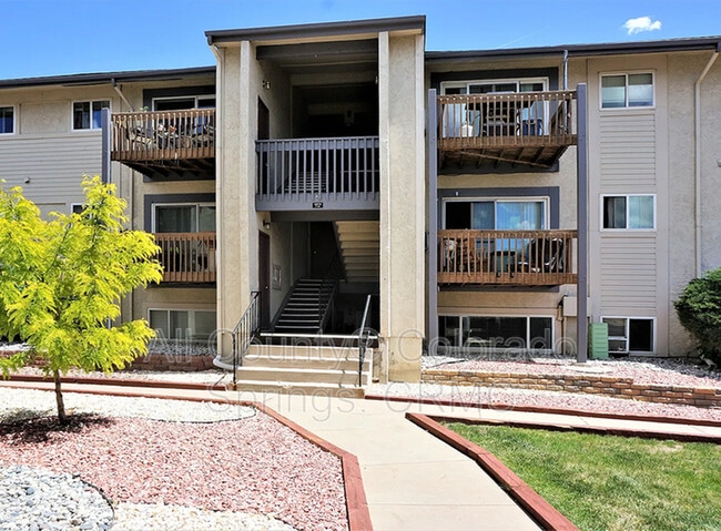 Building Photo - 5030 El Camino Dr Unit 8