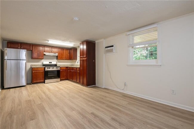 Photo - 3454 Rockbridge Rd SW