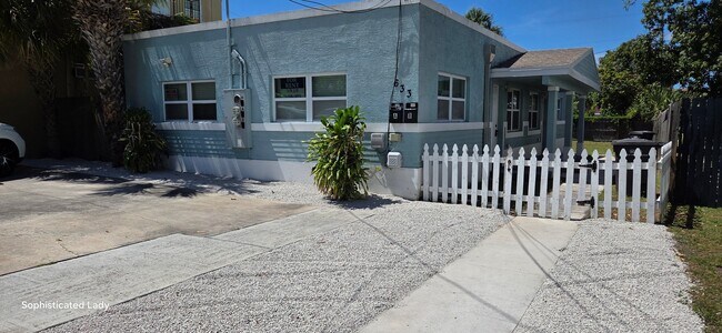 633 11th St Unit 633 11th st 1