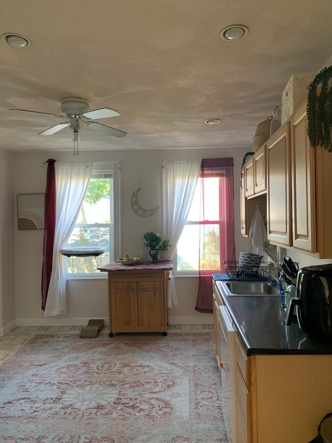 Photo - 20 Dearborn St Unit 1