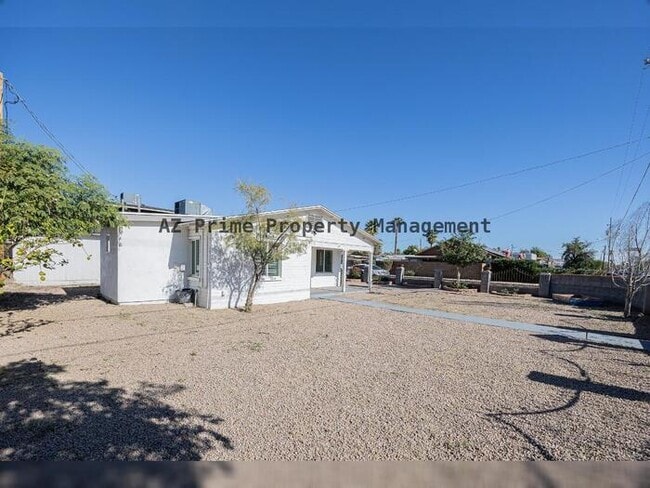 Photo - 2646 E Willetta St