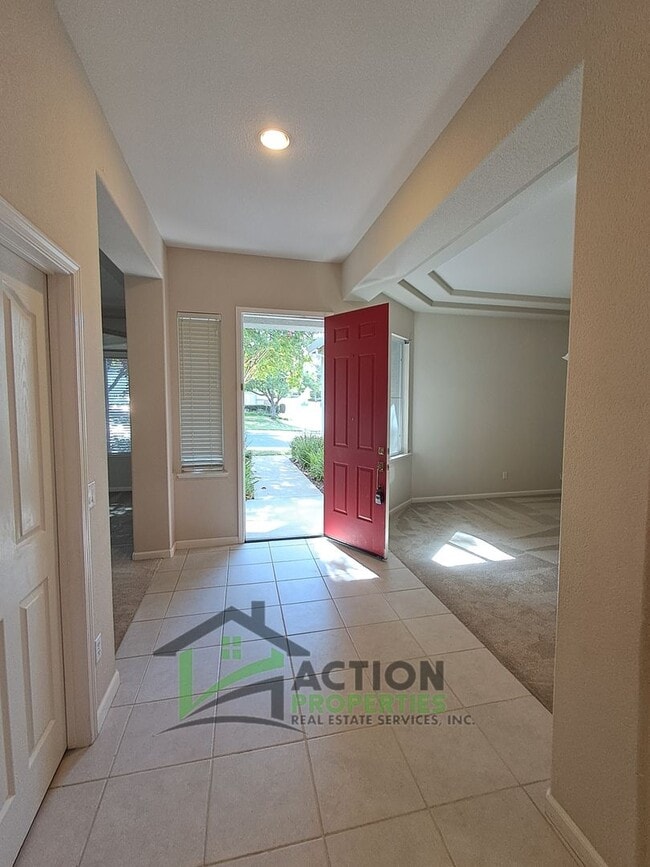 Photo - 400 Dumas Ct