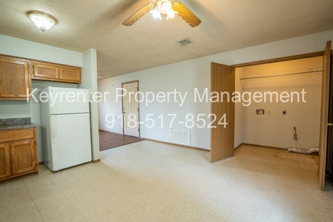 Photo - 3 Bed | 2 Bath | Broken Arrow