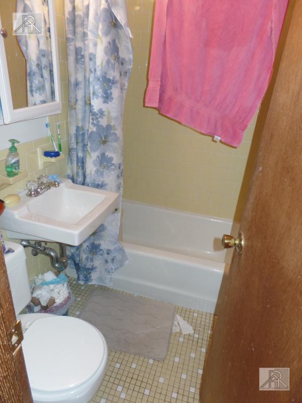 Photo - 901 Beacon St