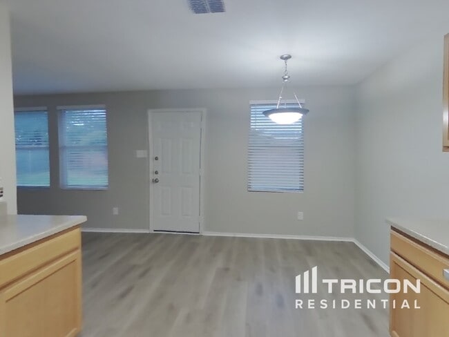 Photo - 1405 Englewood Dr