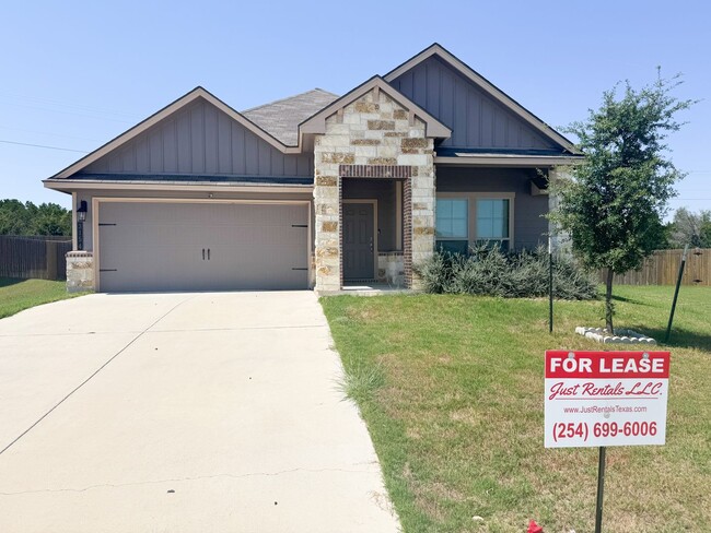 Building Photo - Available Now Beautiful 1 story, 4 bedroom...