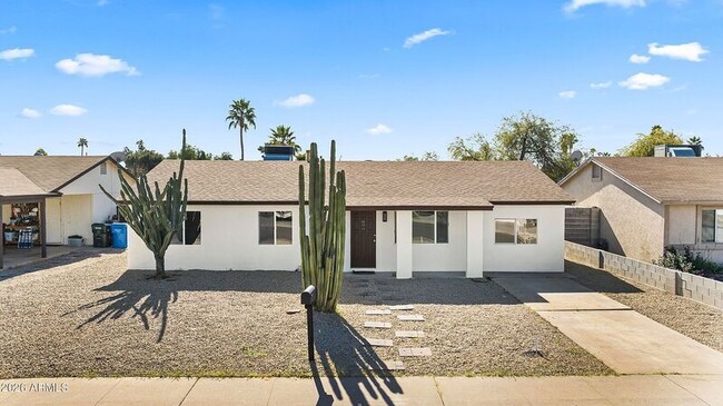 3763 E Evans Dr
