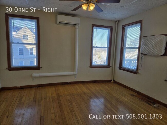 Photo - 30 Orne St Unit Right