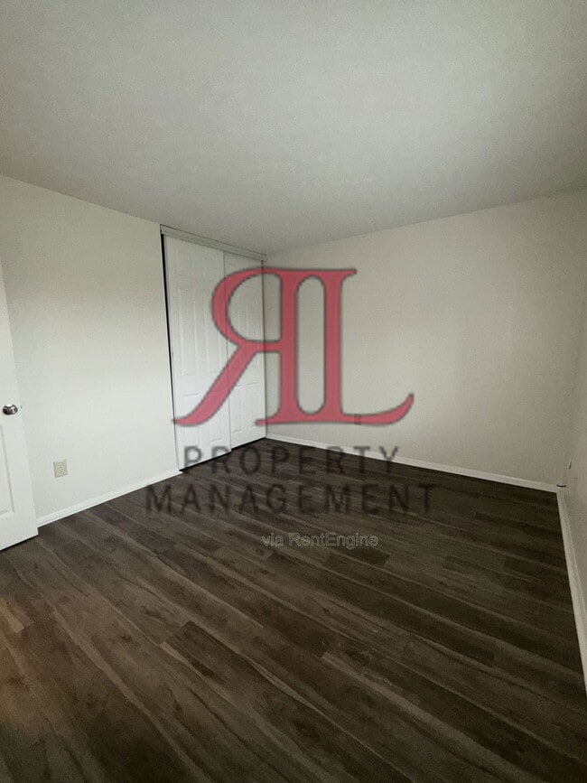 Photo - 155 N 17th St Unit F