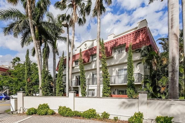 Building Photo - 8650 SW 67th Ave Unit 1021