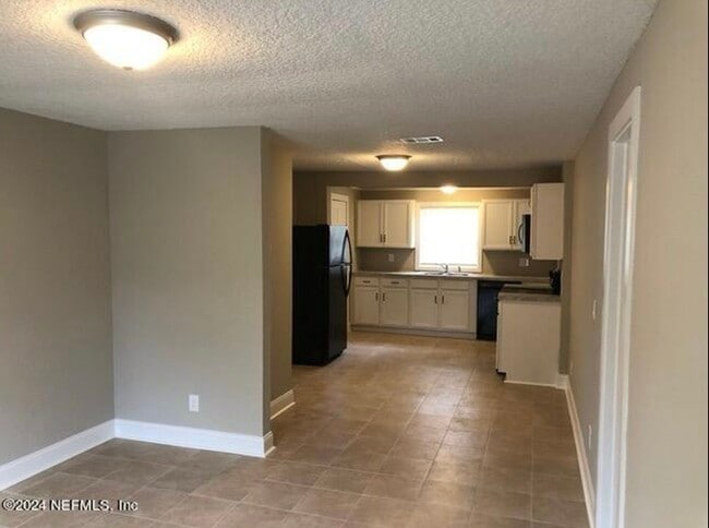 Photo - 2140 Ashland St