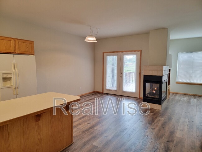 Photo - 1085 Golden Pheasant Dr