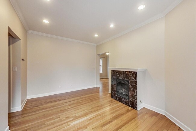 Photo - 1346 W Estes Ave