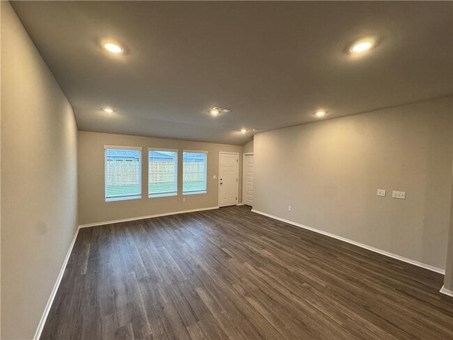 Photo - 6505 NW Vandergriff St