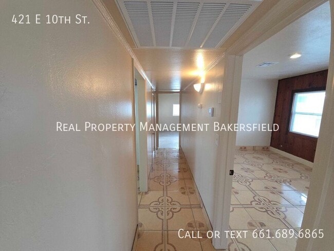 Photo - 421 E 10th St