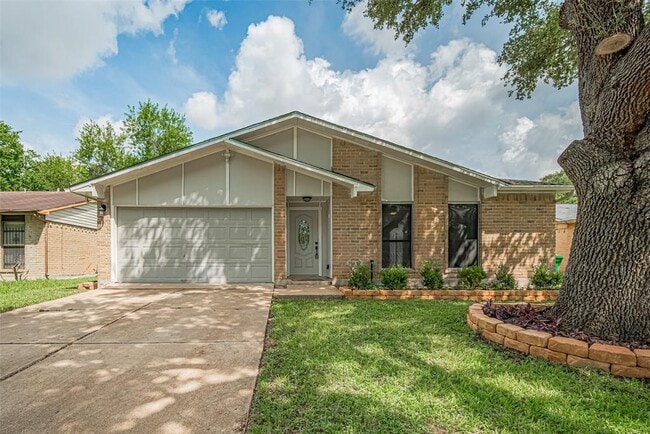 Photo - 15522 Briar Spring Ct House