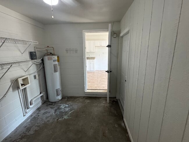 Photo - 10935 N 14th St