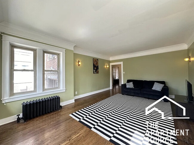 Photo - 5023 N Ridgeway Ave Unit 1