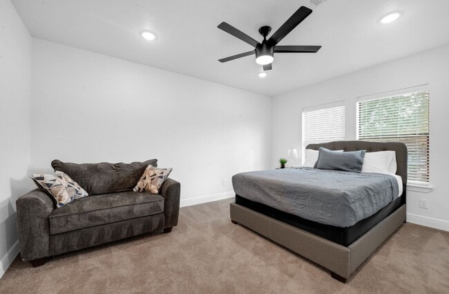 Building Photo - 3021 Prospect St