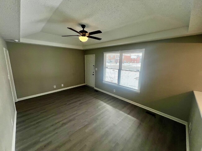 Photo - 763 Needmore Rd