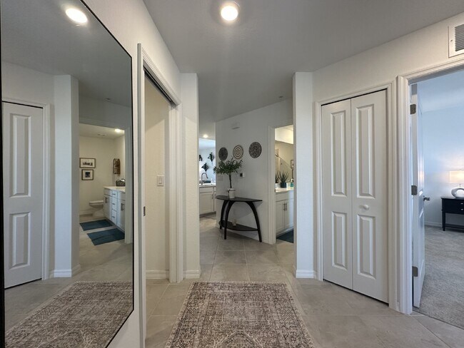 Photo - "Spacious 3-Bed with 2 Baths Condo in Prime Venice Location" Unit #208