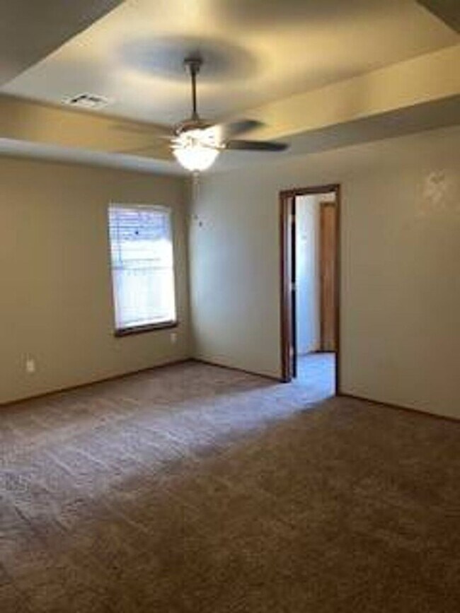 Photo - Edmond Home for lease