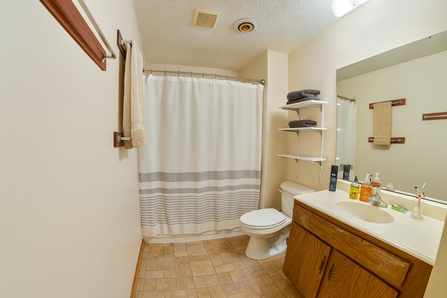 Photo - 718 Kearney St Unidad #2