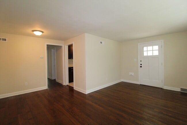 2702 Howell Terrace