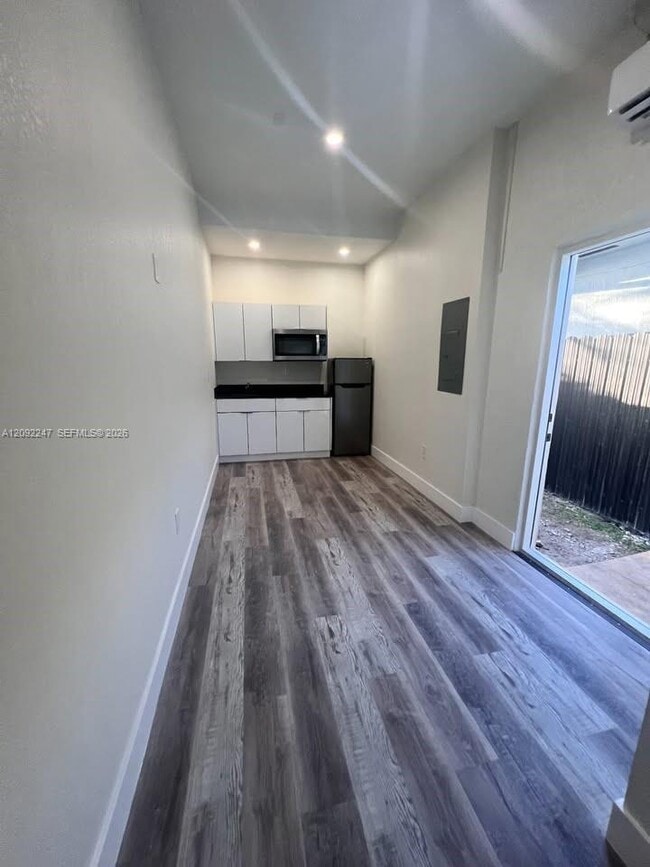 1031 NE 17th Terrace Unit 0