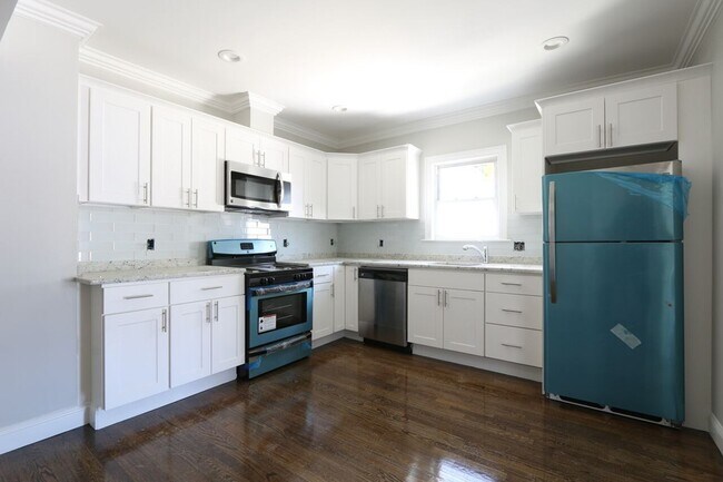 Photo - 43 Derby St Unit 1