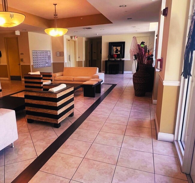 Photo - 2425 SW 27th Ave Unit 1004