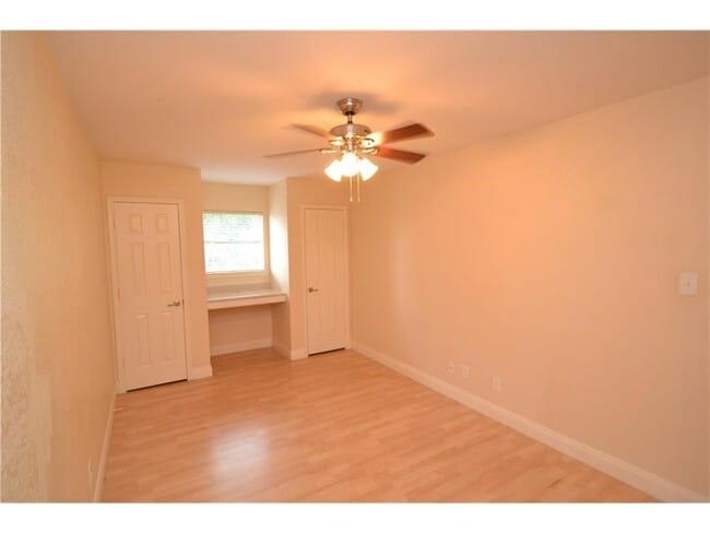 Photo - UT PRE-LEASE: 2 bd/ 1 ba North campus/Hyde Park Condo, Recently Updated