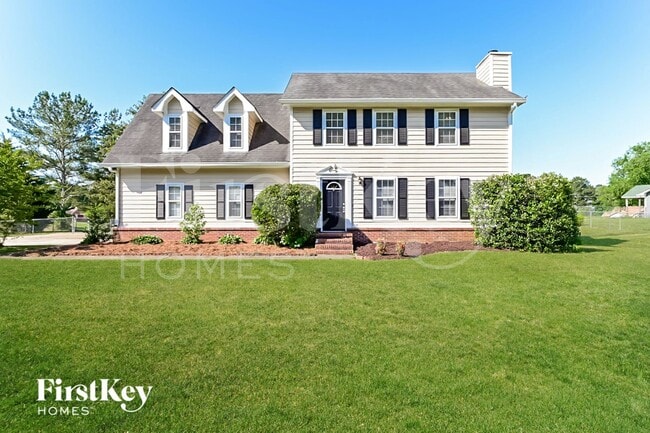 Building Photo - 215 Brooks Dr