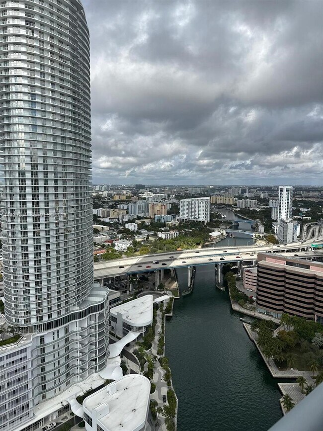 Photo - 185 SW 7th St Unit 3400