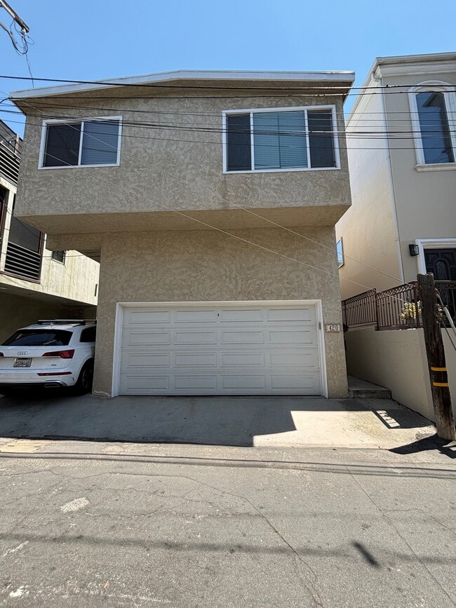 Building Photo - 420 Marine Pl Unit A Rental