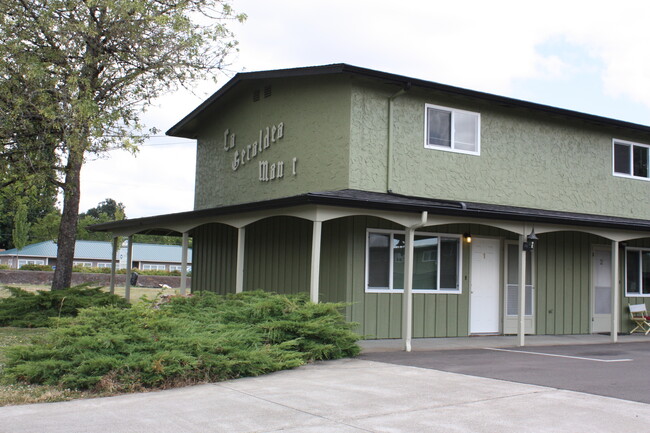 Building Photo - 2 Bedroom Apartment ~ Philomath ~ Small Pe... Unit 2021 Applegate #4