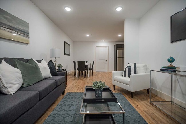 Photo - 40th & Chestnut