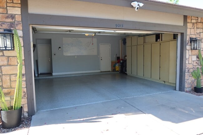 Photo - 9015 E Poinsettia Dr