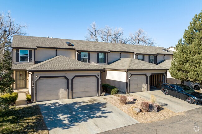 Photo - Lexington Village Apartments