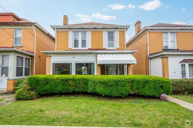 Building Photo - AVAILABLE AUGUST 1ST!! BEAUTIFUL 3 BEDROOM... Rental