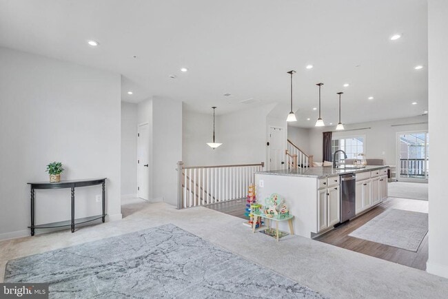 Photo - 10910 Presidential Pkwy