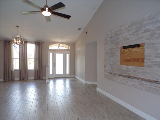 Photo - 4942 Ariton Rd