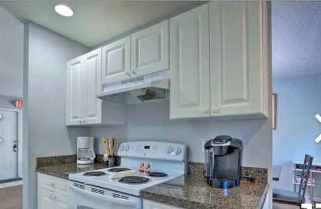 Photo - 13795 Yarmouth Dr