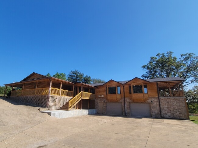 Building Photo - 7697 MO-176