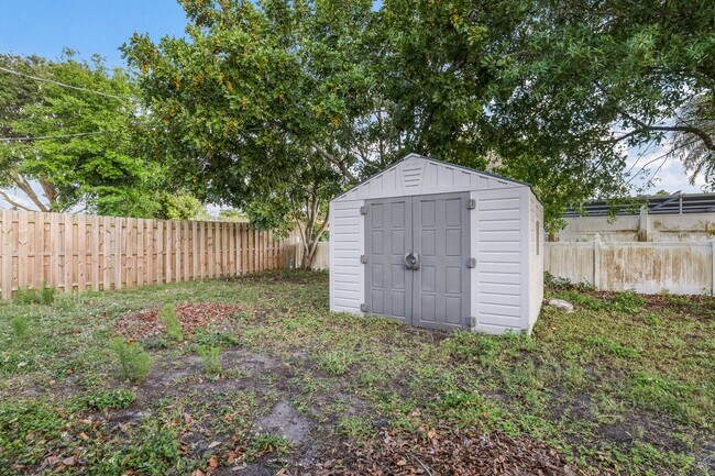 Photo - Nicely Remodeled & Updated 3 Bedroom 2 Bat...
