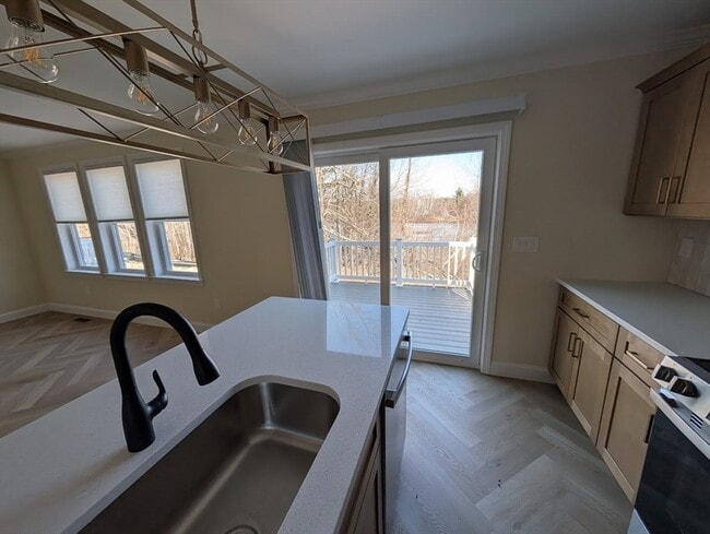 Photo - 778 S Main St