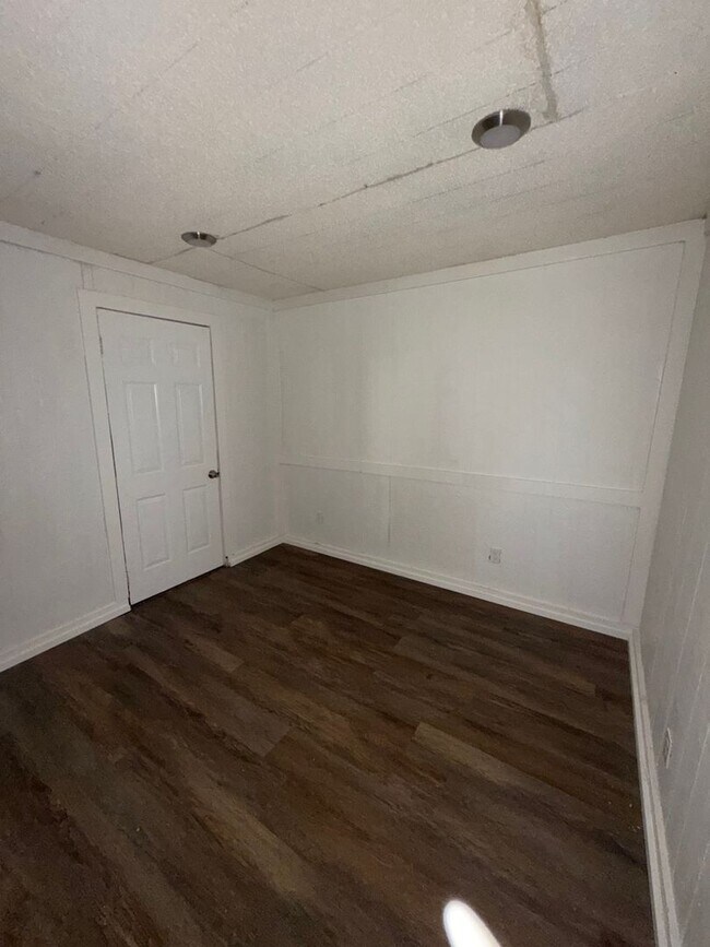 Photo - 3081 Sunrise St