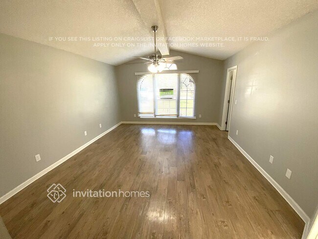 Photo - 11774 Mountain Ash Rd E