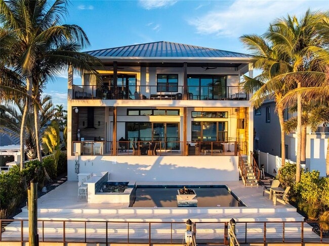 Photo - 459 20th Ave