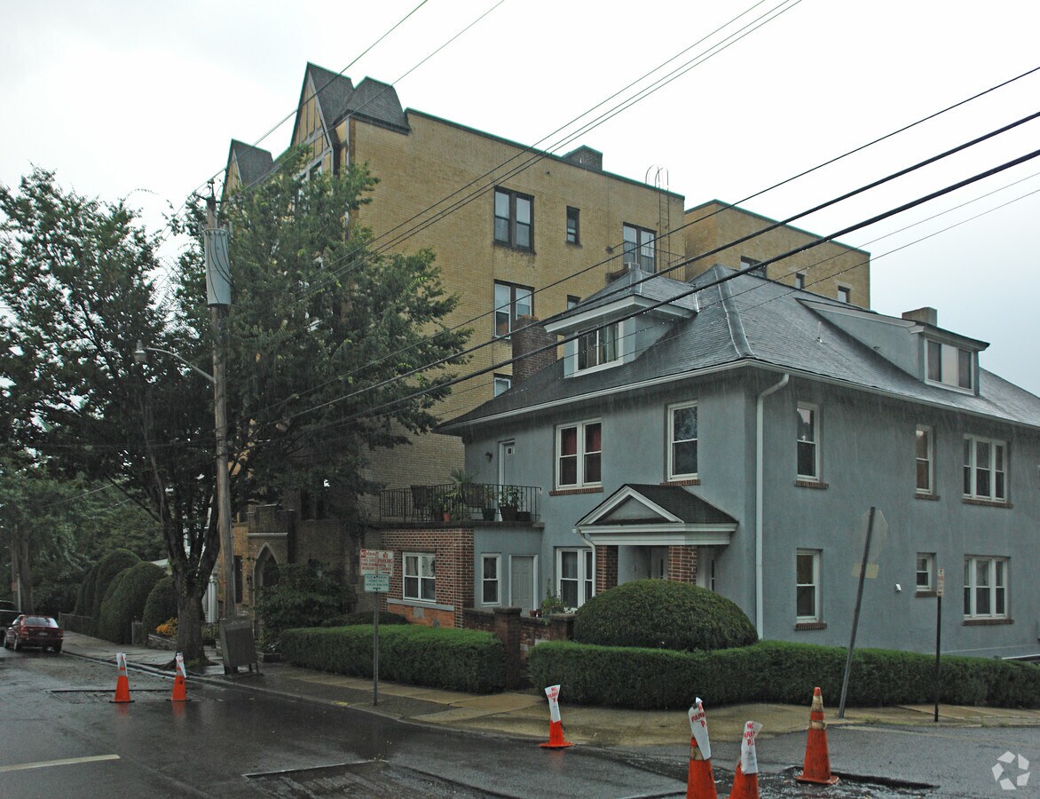 Photo - 37 Hamilton Pl